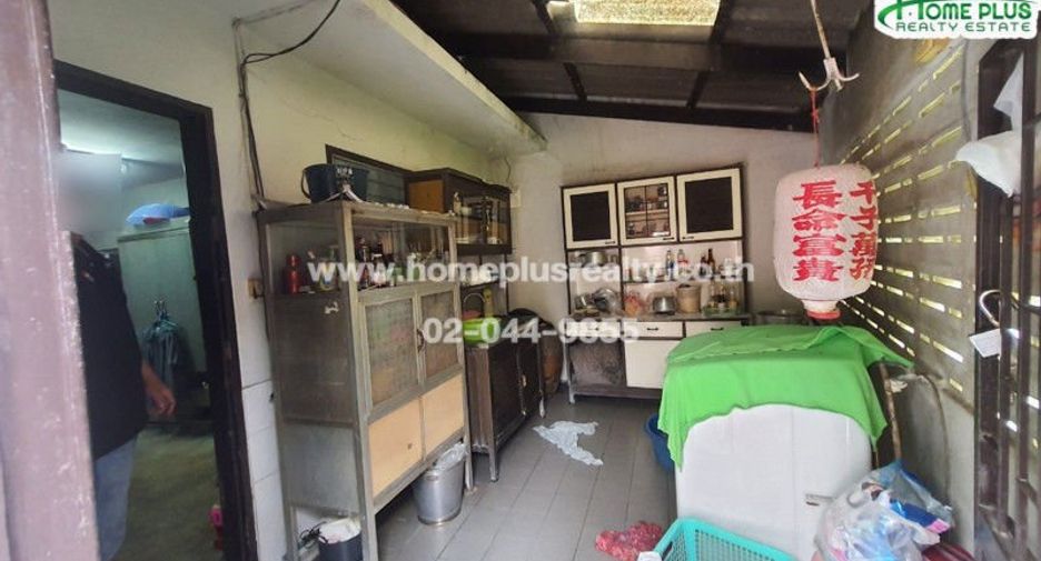 出售 3 卧室 商业空间 在 Phan Thong, Chon Buri