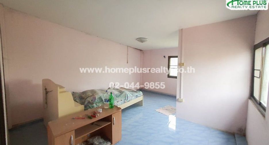 出售 3 卧室 商业空间 在 Phan Thong, Chon Buri