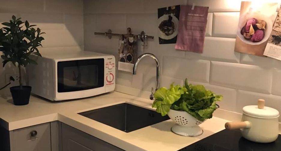 For sale studio condo in Phaya Thai, Bangkok