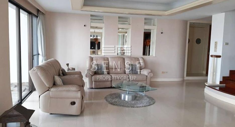 For sale 4 bedrooms condo in Khlong Toei, Bangkok