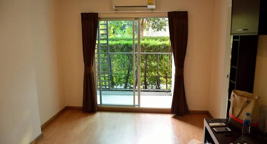 For sale 1 Beds condo in Huai Khwang, Bangkok