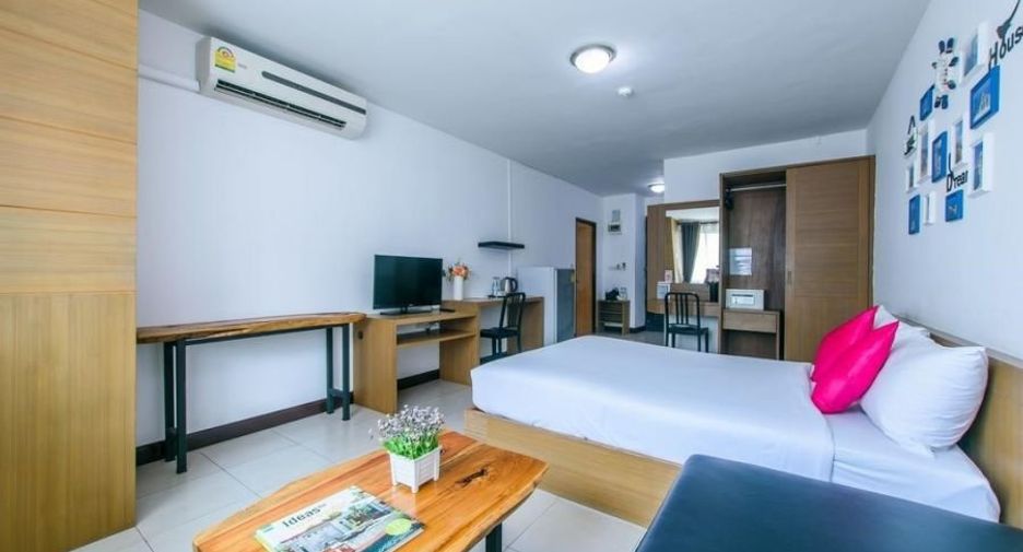 For sale 112 bed hotel in Chatuchak, Bangkok
