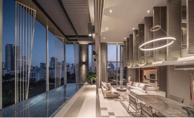 For sale 4 bedrooms condo in Watthana, Bangkok