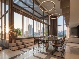 For sale 4 bedrooms condo in Watthana, Bangkok
