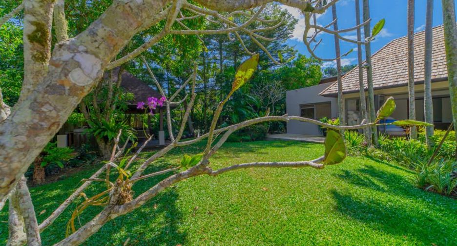 For rent and for sale 4 bedrooms villa in Thalang, Phuket