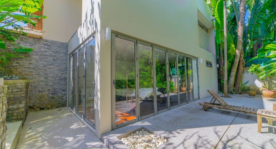 For rent and for sale 4 bedrooms villa in Thalang, Phuket