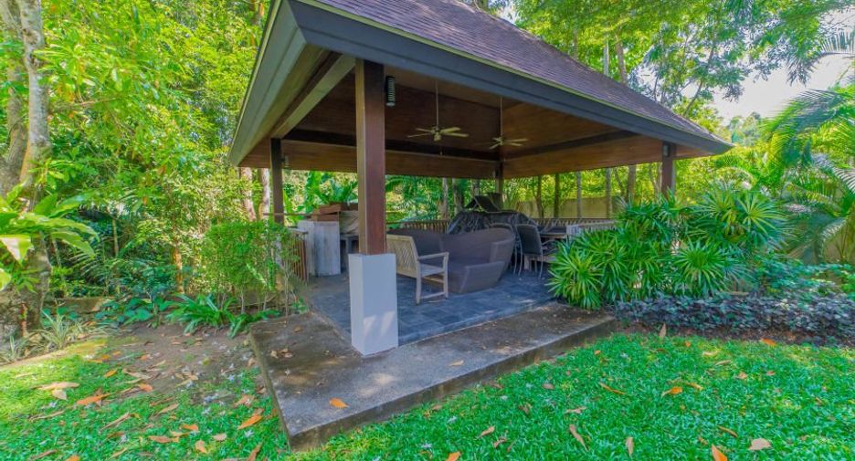 For rent and for sale 4 bedrooms villa in Thalang, Phuket