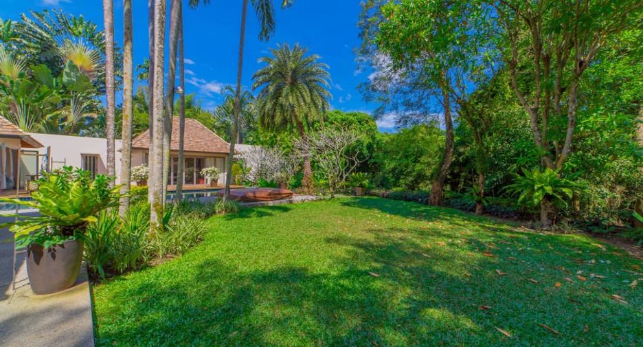 For rent and for sale 4 bedrooms villa in Thalang, Phuket