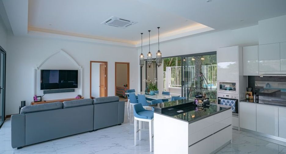 For rent and for sale 3 bedrooms villa in Thalang, Phuket
