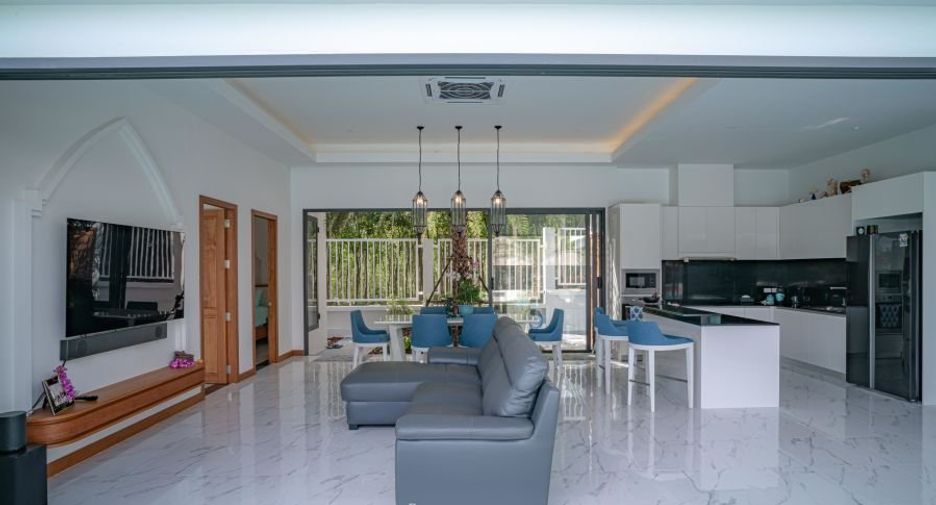For rent and for sale 3 bedrooms villa in Thalang, Phuket