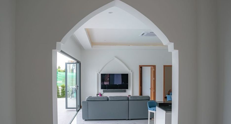 For rent and for sale 3 bedrooms villa in Thalang, Phuket