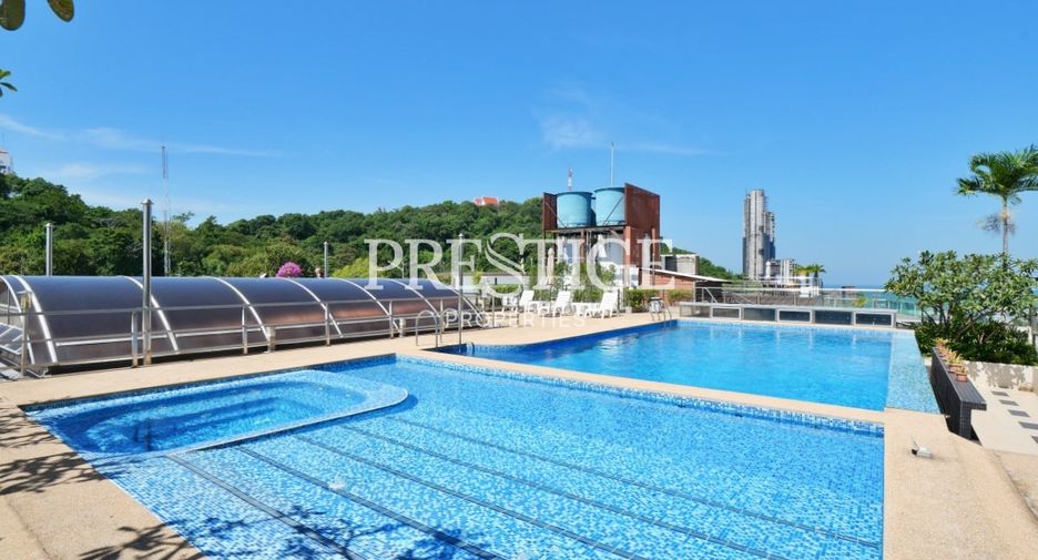 For sale 2 bedrooms condo in Pratumnak, Pattaya