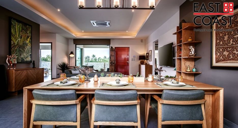For sale 4 bedrooms house in Bang Lamung, Chonburi