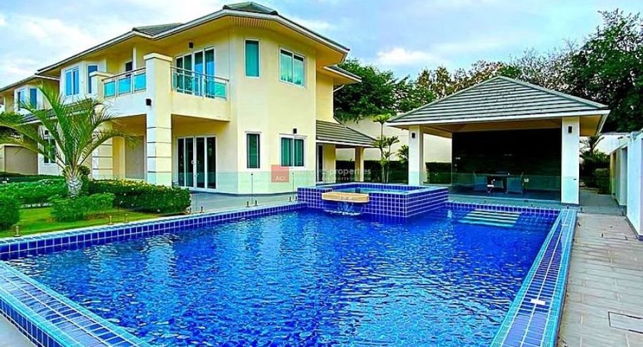 For sale 4 bedrooms house in Bang Lamung, Chonburi