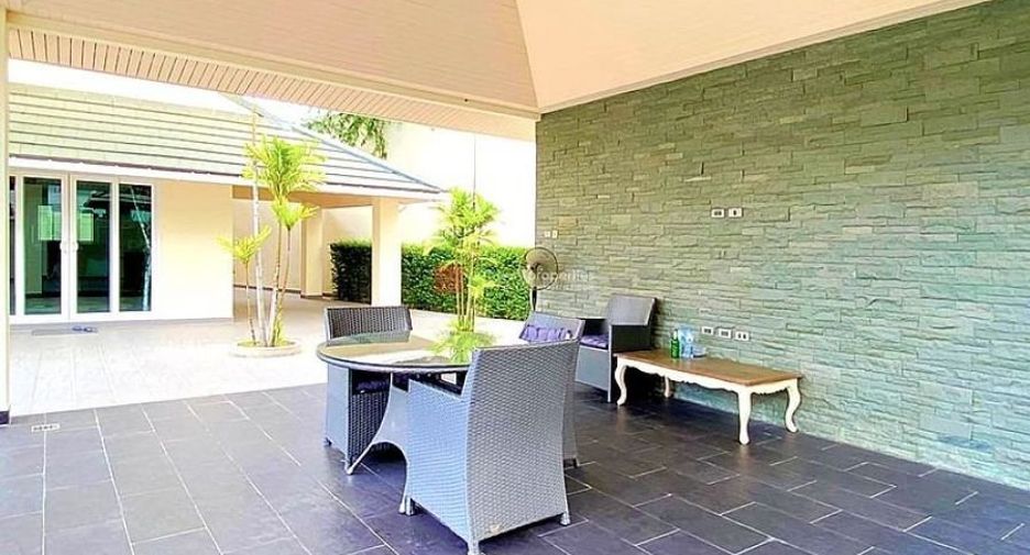 For sale 4 bedrooms house in Bang Lamung, Chonburi