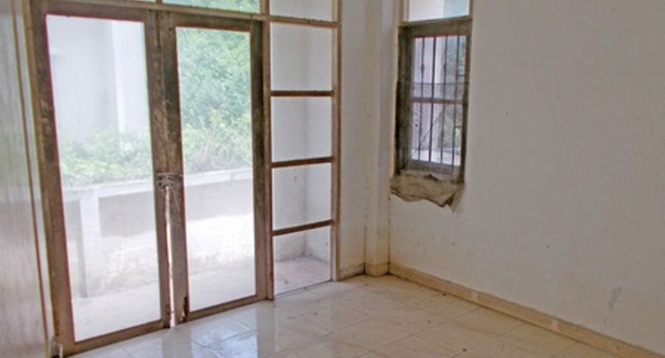 For sale 3 bedrooms house in Mueang Pathum Thani, Pathum Thani