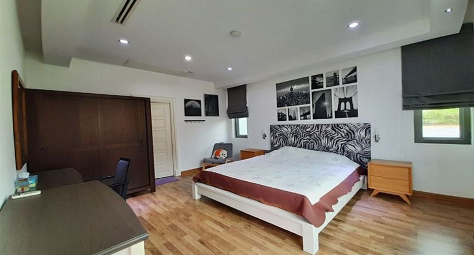 For sale 5 Beds villa in Cha Am, Phetchaburi