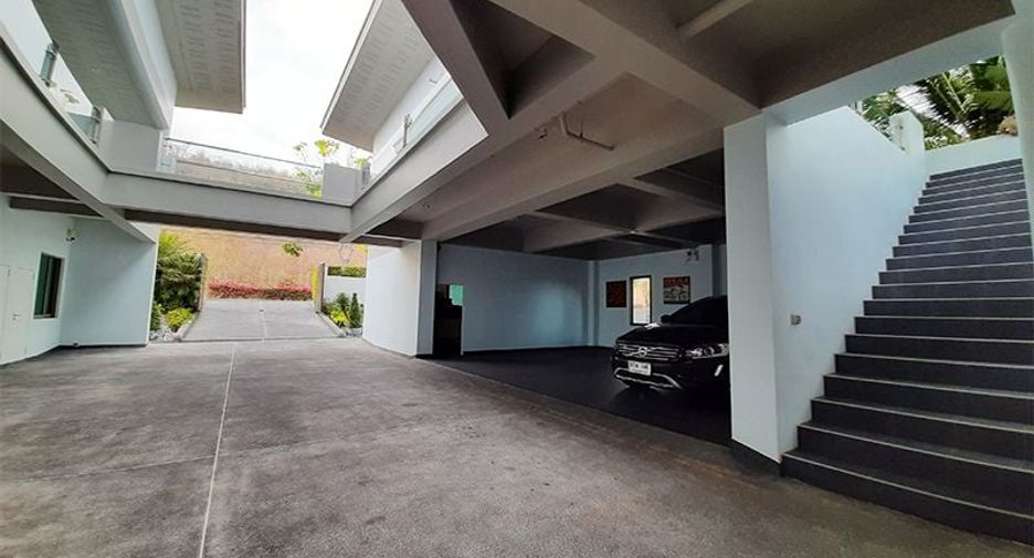 For sale 5 Beds villa in Cha Am, Phetchaburi