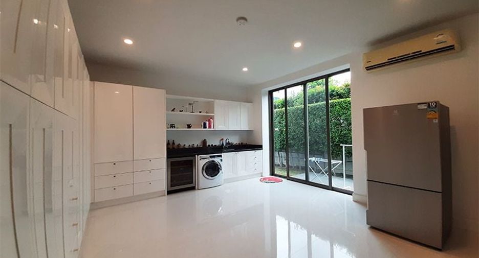 For sale 5 Beds villa in Cha Am, Phetchaburi