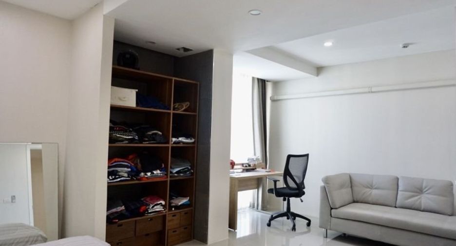 For sale 2 bedrooms condo in Mueang Chiang Mai, Chiang Mai