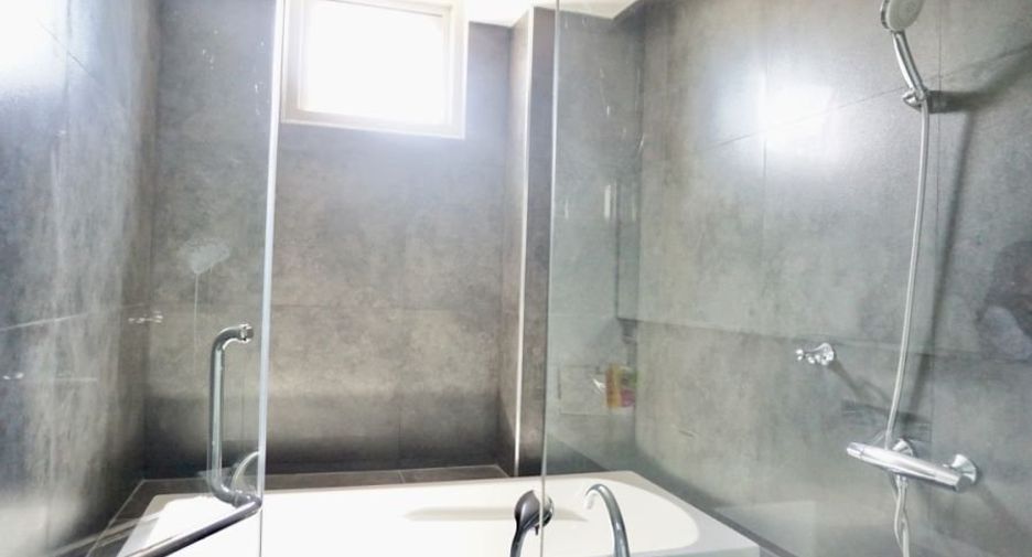 For sale 2 bedrooms condo in Mueang Chiang Mai, Chiang Mai
