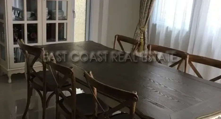 À vendre 2 chambres maison à Bang Lamung, Chonburi
