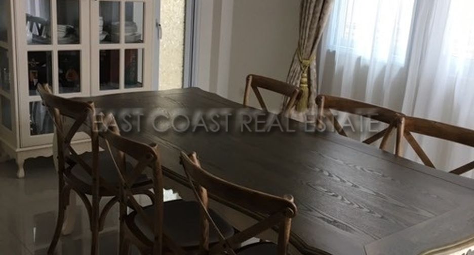 For sale 2 bedrooms house in East Pattaya, Pattaya