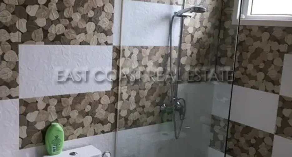 À vendre 2 chambres maison à Bang Lamung, Chonburi
