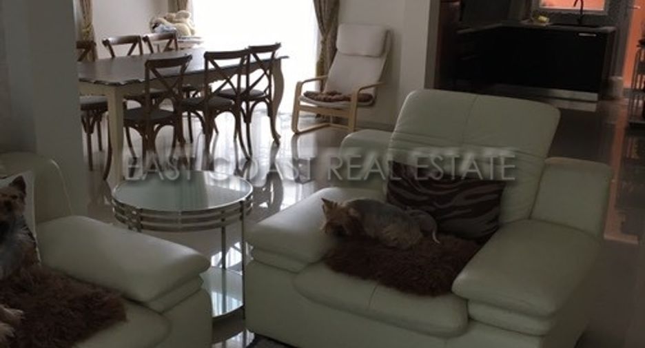 For sale 2 bedrooms house in East Pattaya, Pattaya