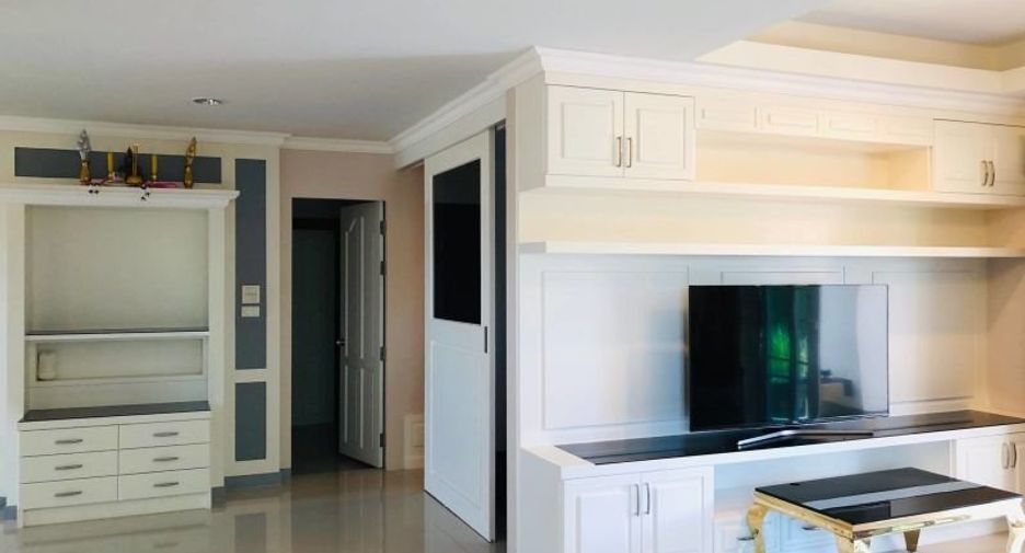 For rent 4 bedrooms house in Bang Lamung, Chonburi