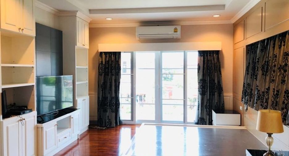 For rent 4 bedrooms house in Bang Lamung, Chonburi