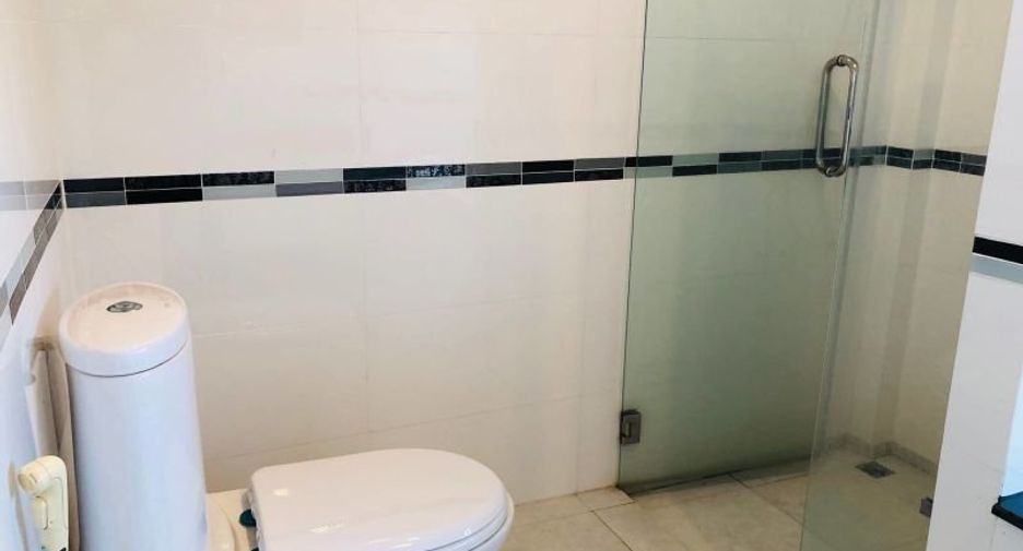 For rent 4 bedrooms house in Bang Lamung, Chonburi