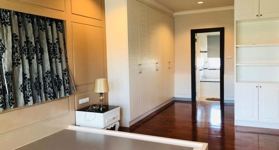 For rent 4 bedrooms house in Bang Lamung, Chonburi