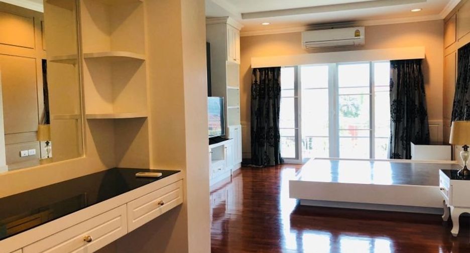 For rent 4 bedrooms house in Bang Lamung, Chonburi