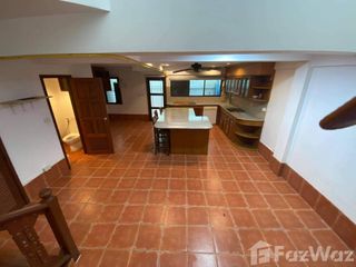 For sale 4 bed townhouse in Hua Hin, Prachuap Khiri Khan