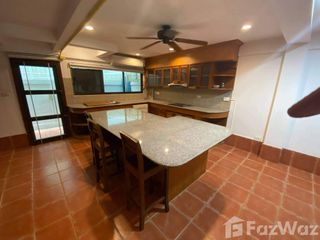 For sale 4 bed townhouse in Hua Hin, Prachuap Khiri Khan