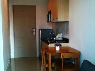 For sale 1 Beds condo in Huai Khwang, Bangkok
