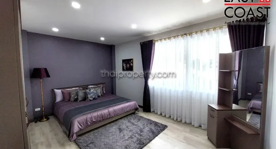 Haus zum Kauf mit 4 Zimmer in Bang Lamung, Chonburi