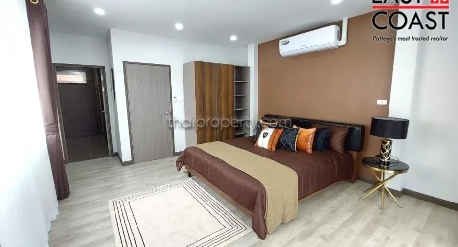 Haus zum Kauf mit 4 Zimmer in Bang Lamung, Chonburi