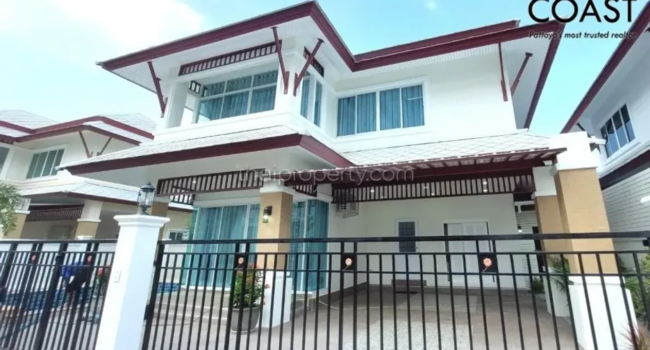 Haus zum Kauf mit 4 Zimmer in Bang Lamung, Chonburi