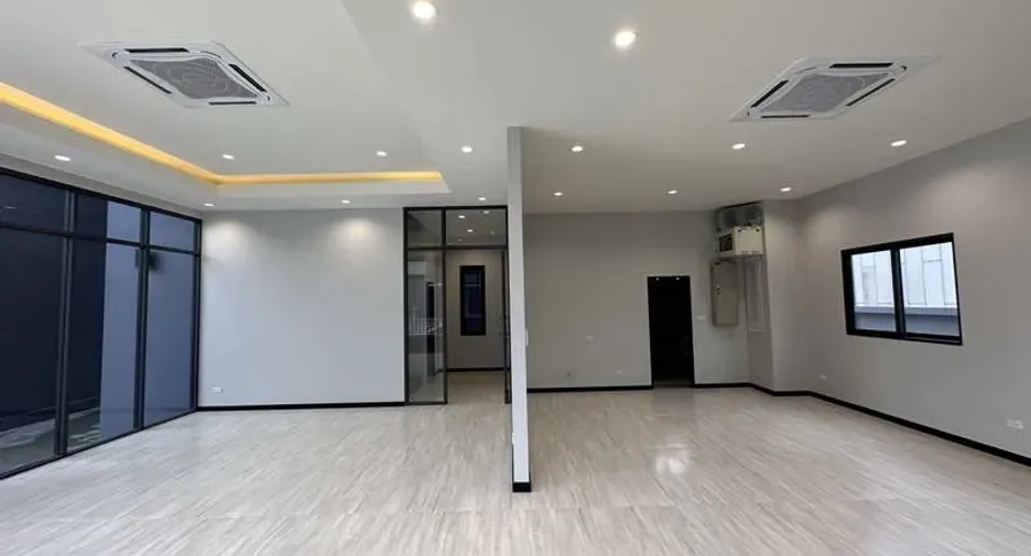 For rent and for sale warehouse in Lam Luk Ka, Pathum Thani