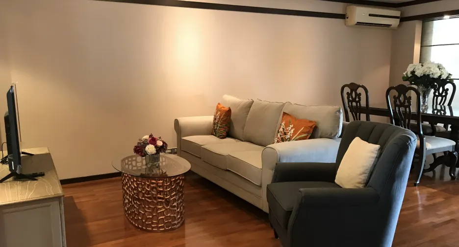 For rent 2 bed condo in Watthana, Bangkok