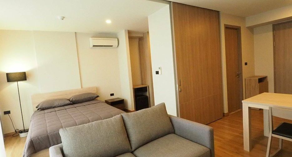 For rent 1 bed condo in Phaya Thai, Bangkok