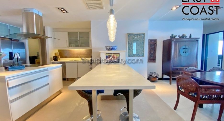 For sale 3 ベッドルーム condo in Bang Lamung, Chonburi