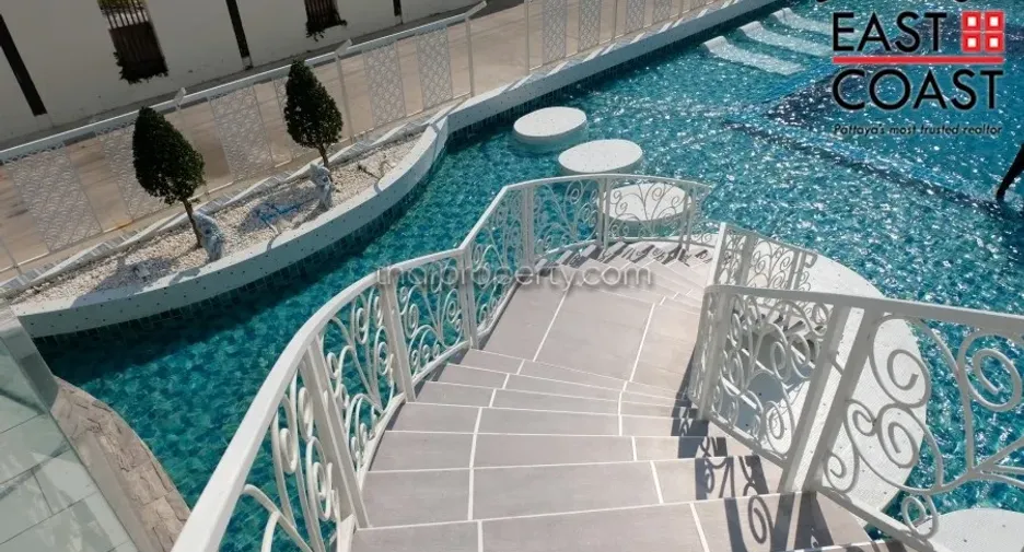 For sale 3 bedrooms condo in Jomtien, Pattaya