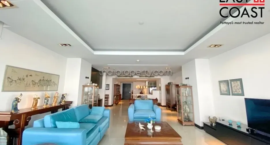 For sale 3 bedrooms condo in Jomtien, Pattaya