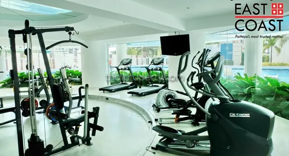 For sale 3 bedrooms condo in Jomtien, Pattaya