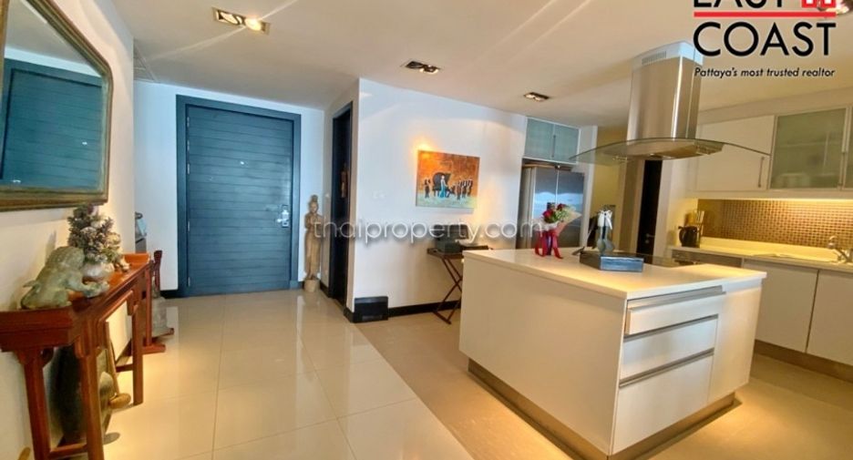 For sale 3 ベッドルーム condo in Bang Lamung, Chonburi