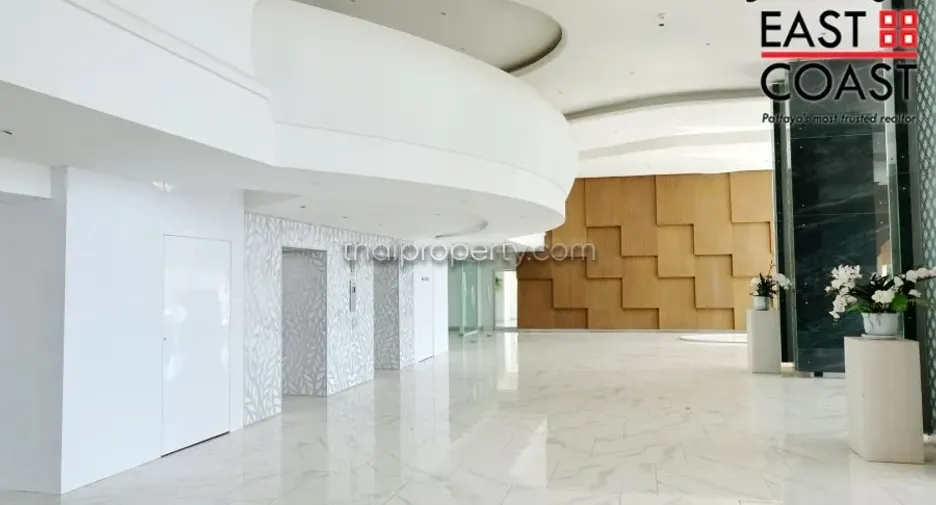 For sale 3 bedrooms condo in Jomtien, Pattaya