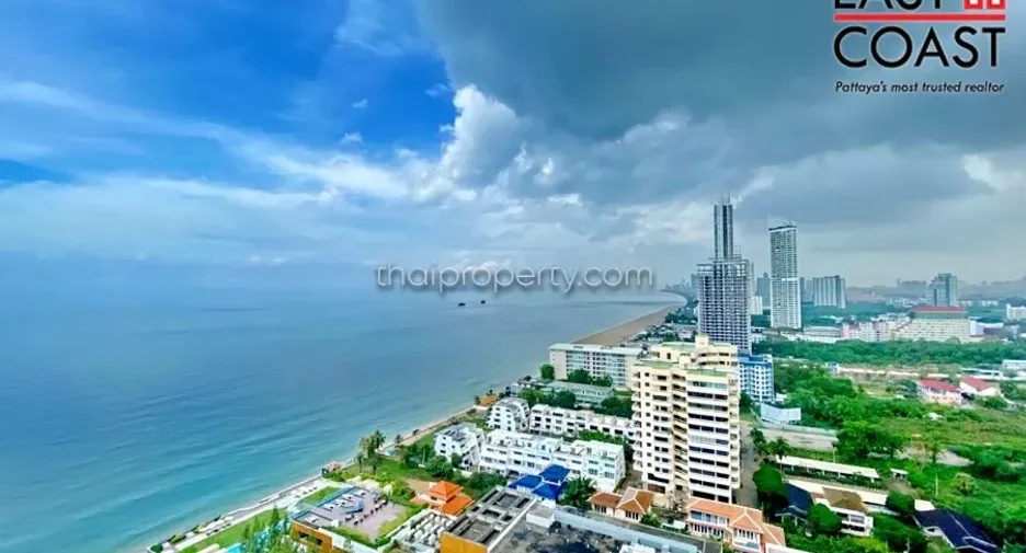 For sale 3 bedrooms condo in Jomtien, Pattaya